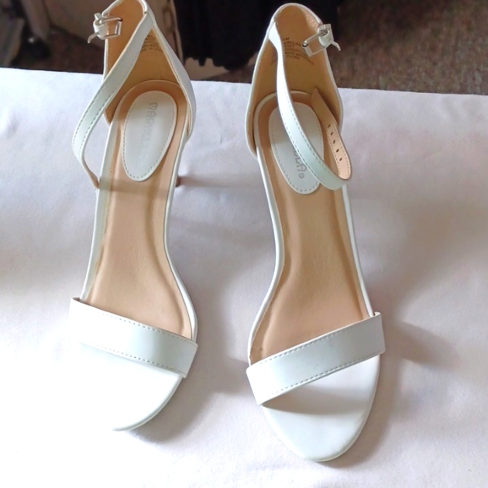 Women's shoes